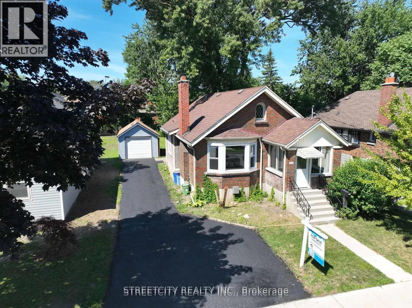 437 CHARLOTTE STREET