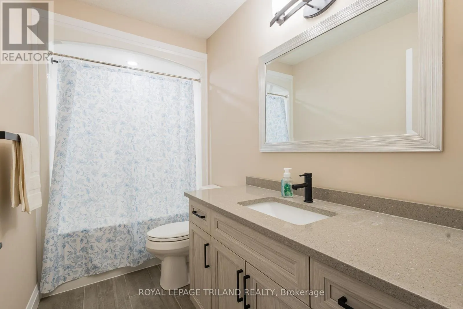 10124 SANDALWOOD CRESCENT