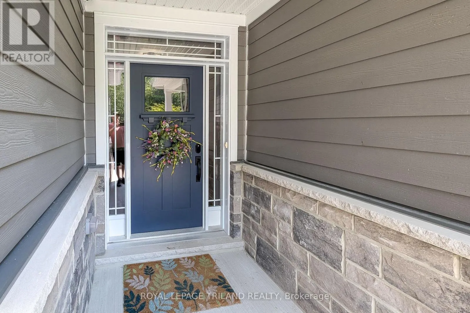 10124 SANDALWOOD CRESCENT