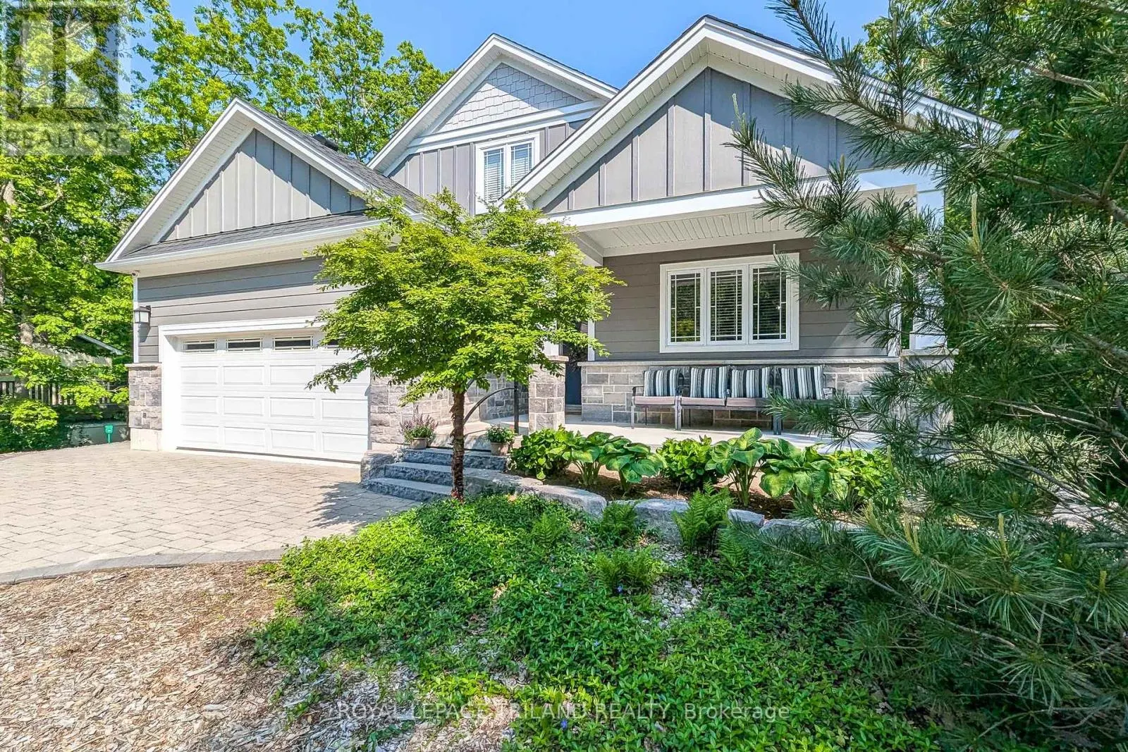 10124 SANDALWOOD CRESCENT