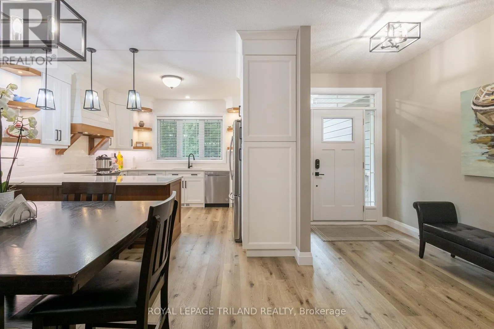 10124 SANDALWOOD CRESCENT