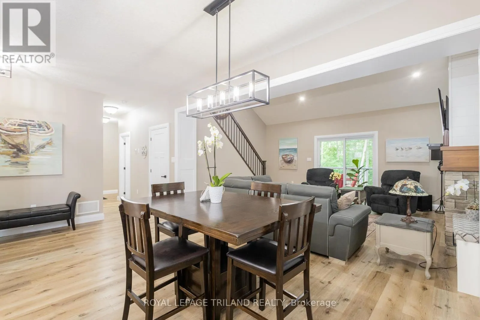 10124 SANDALWOOD CRESCENT