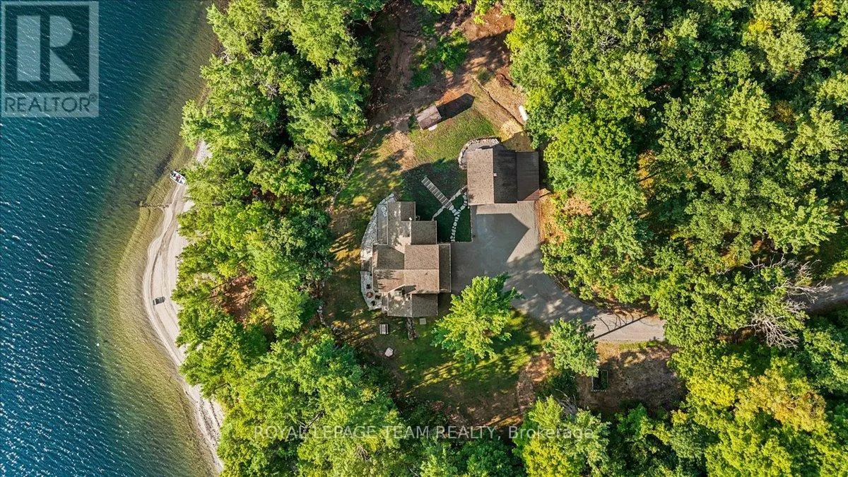 884 ANDERSON ROAD N