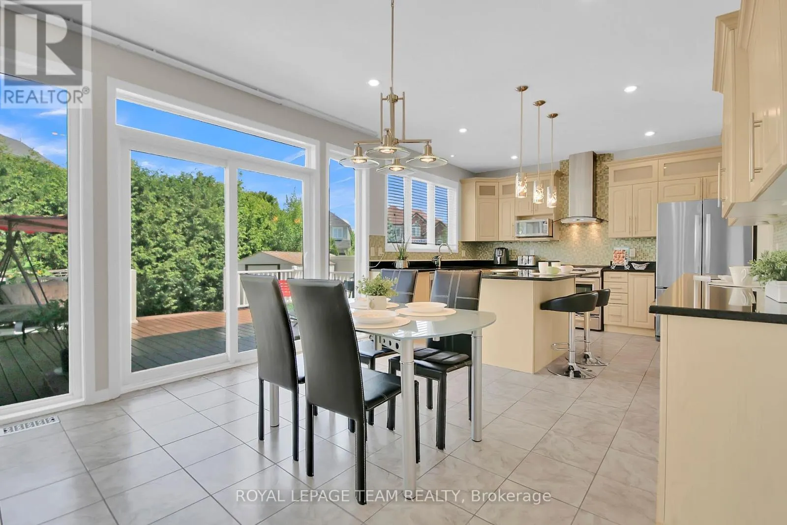 177 INGERSOLL CRESCENT