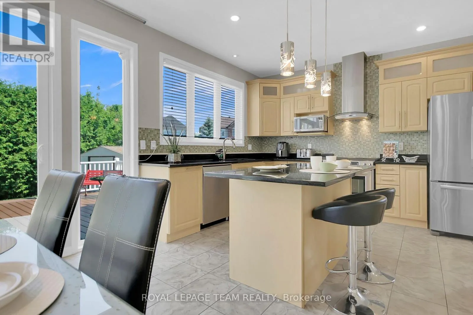 177 INGERSOLL CRESCENT