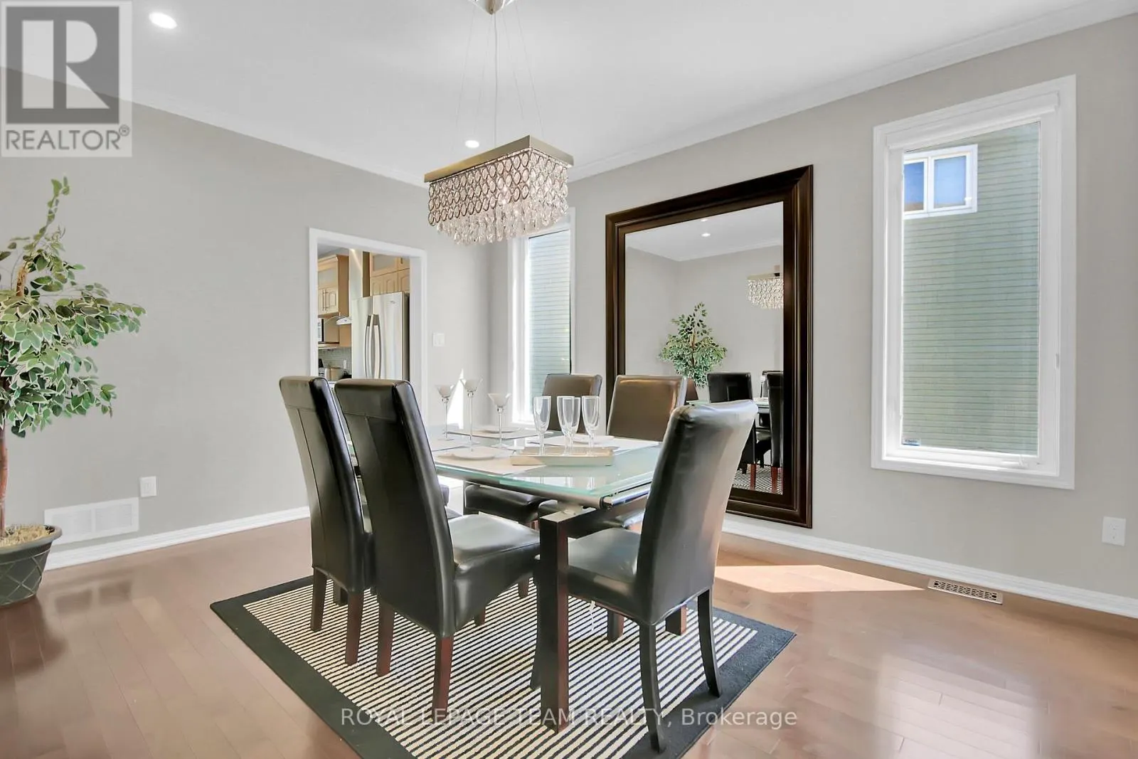 177 INGERSOLL CRESCENT