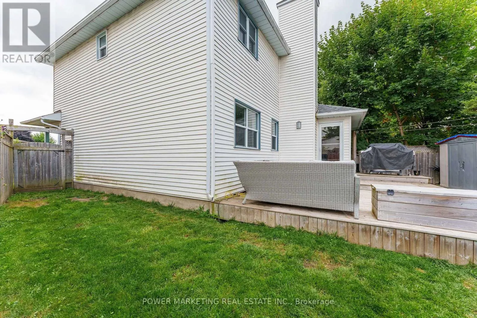 1809 CHOPIN PLACE