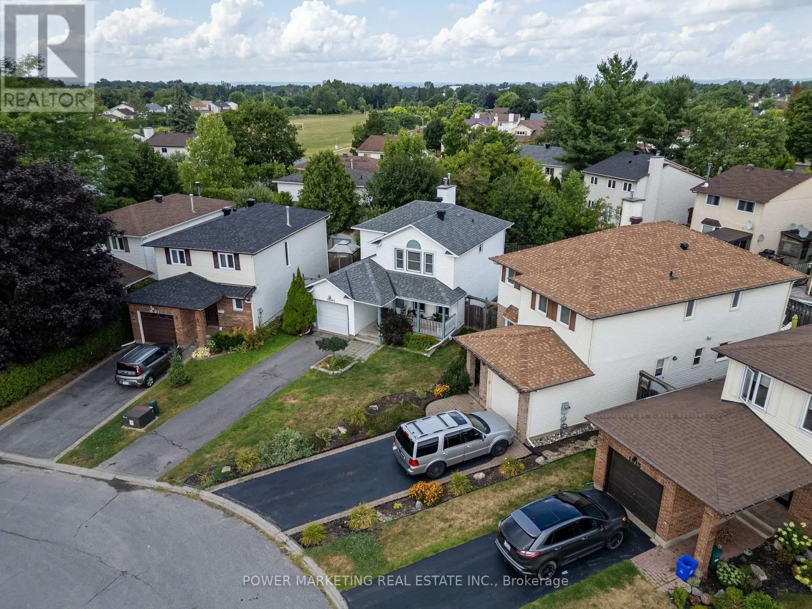 1809 CHOPIN PLACE