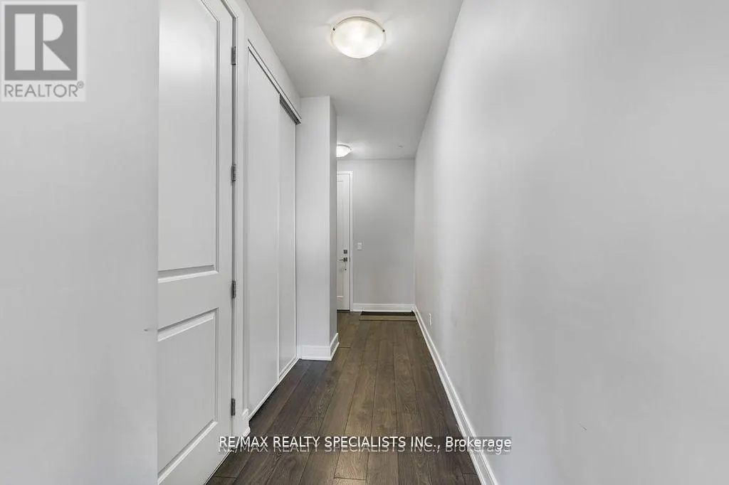 503 - 150 MAIN STREET W