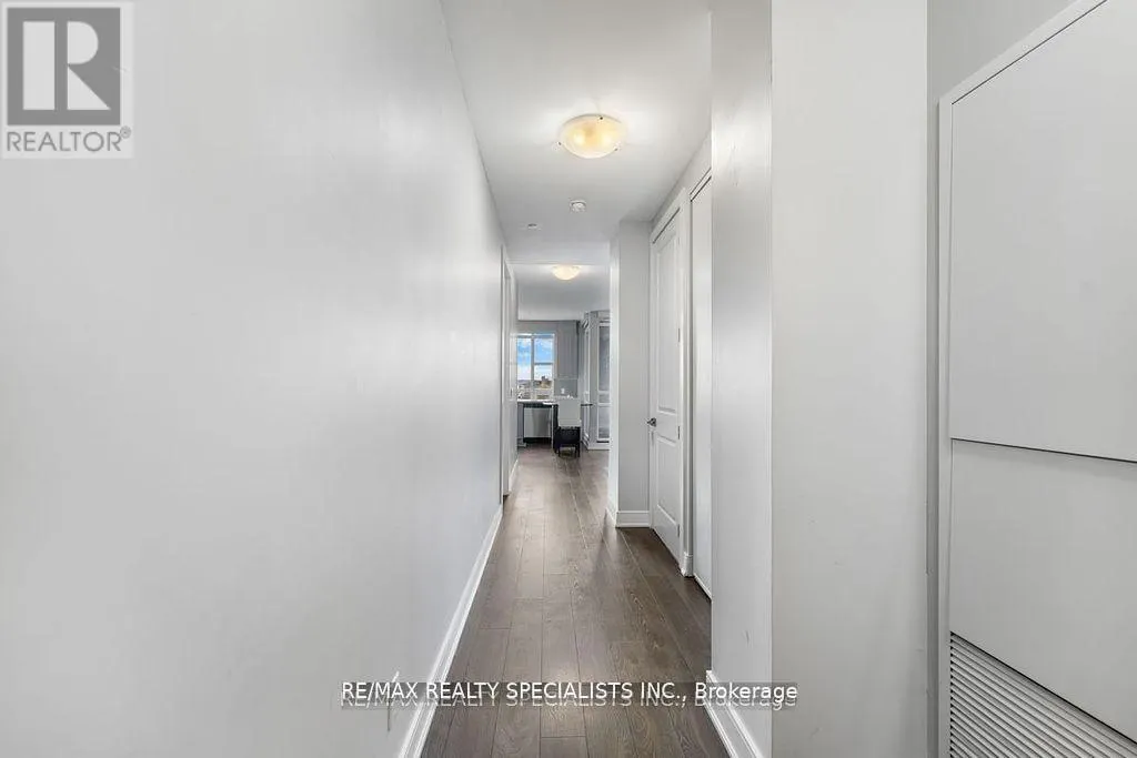 503 - 150 MAIN STREET W