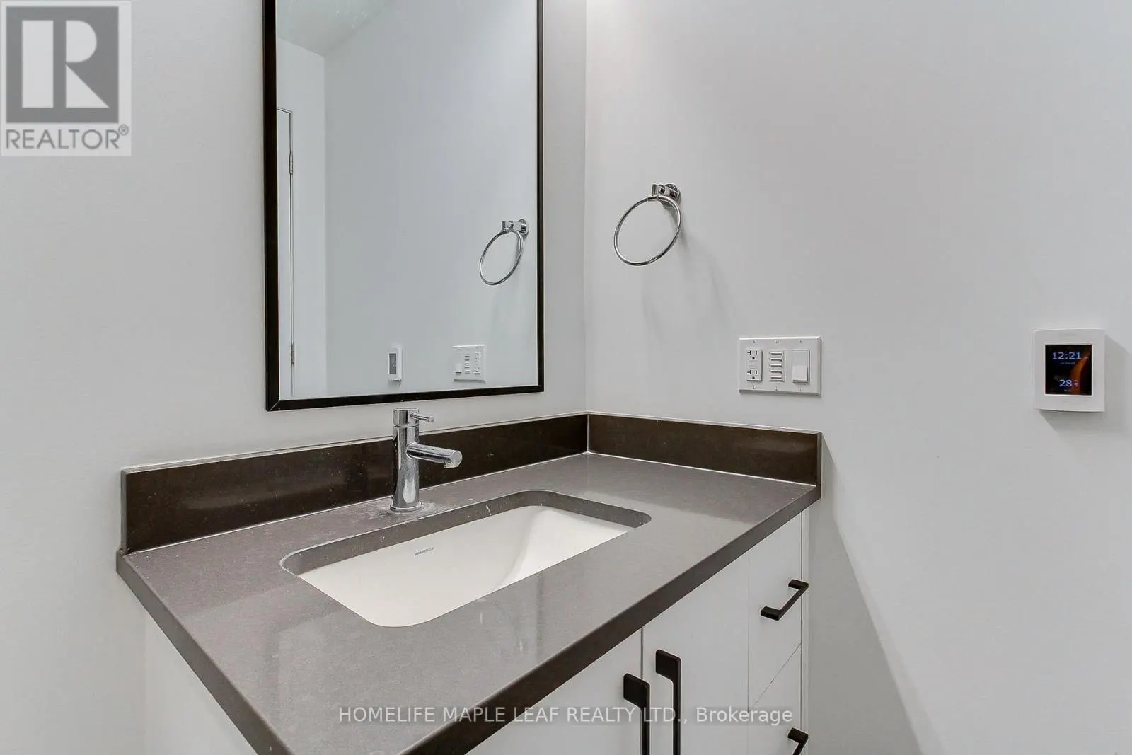 103 - 741 KING STREET W