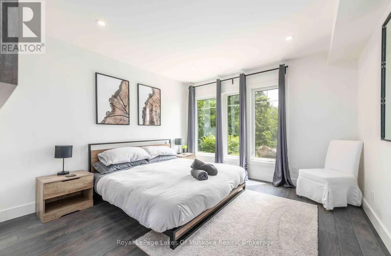 102 - 3 TREE TOPS LANE, #102