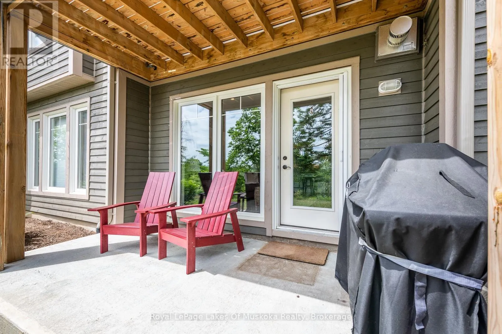 102 - 3 TREE TOPS LANE, #102