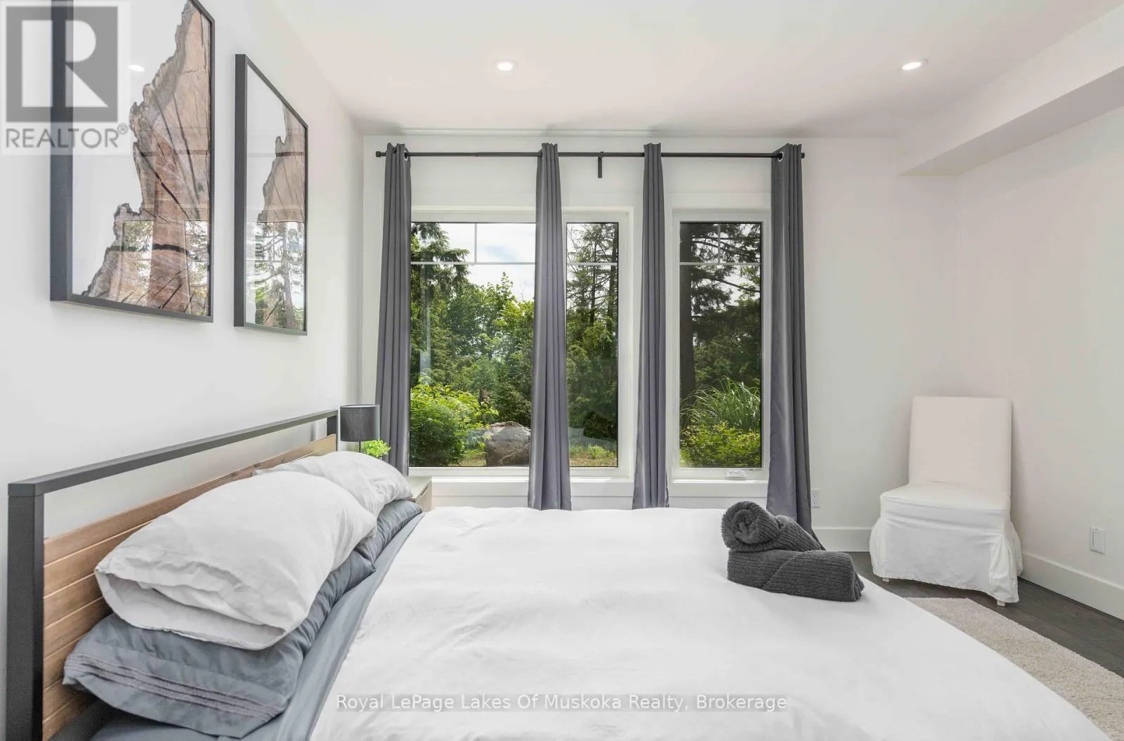 102 - 3 TREE TOPS LANE, #102