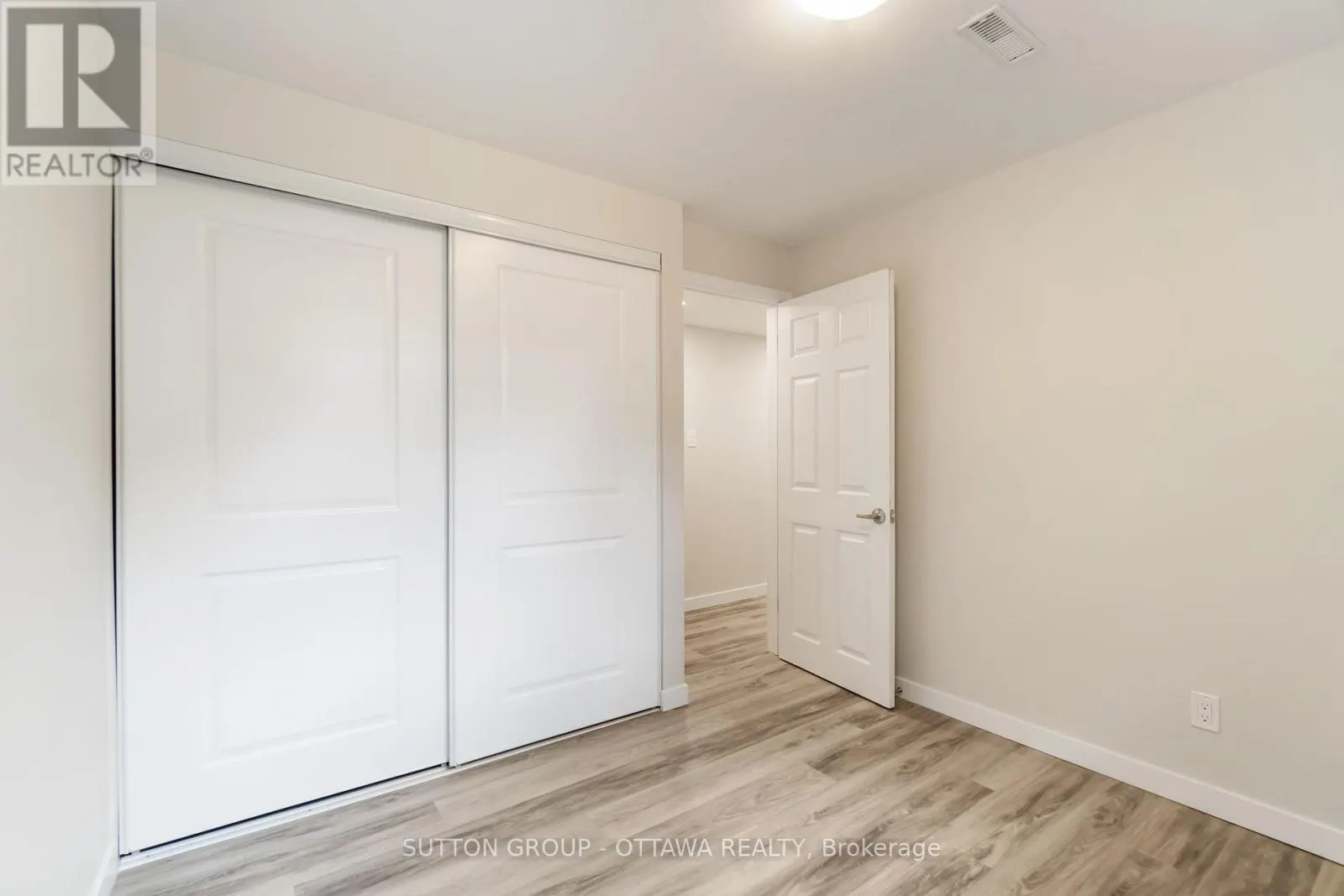 220 AGATHE STREET