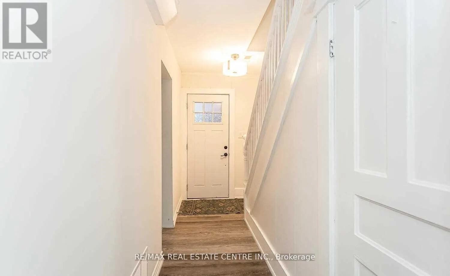 18 FORKS ROAD E