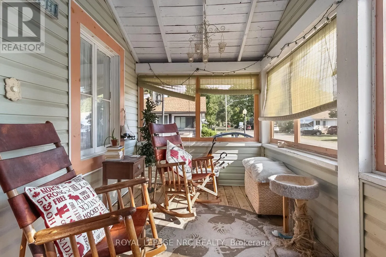 373 OAKWOOD AVENUE