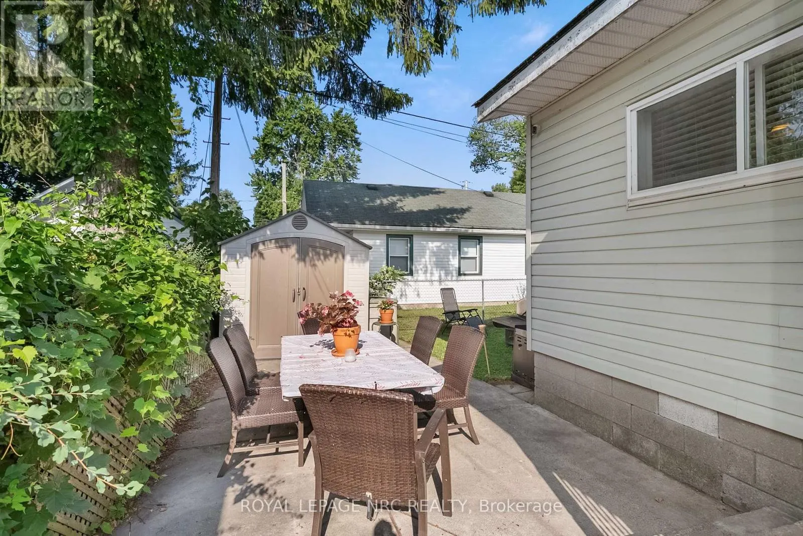 373 OAKWOOD AVENUE