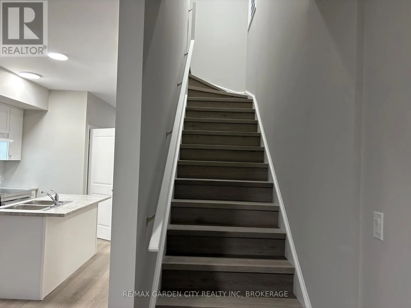 MAIN - 75 SUPERIOR STREET, #Main