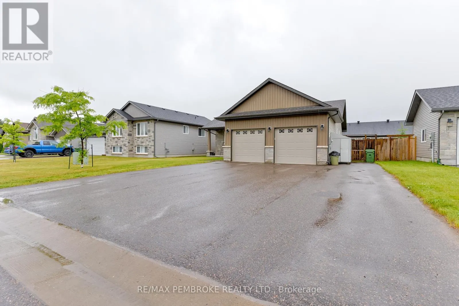 520 GARDNER CRESCENT