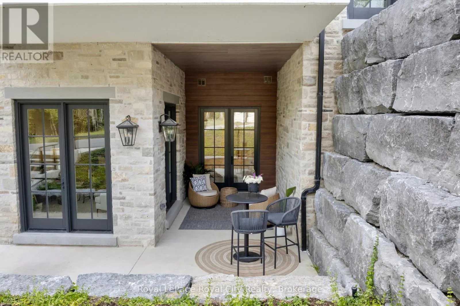 35 - 6523 WELLINGTON 7 ROAD, #35