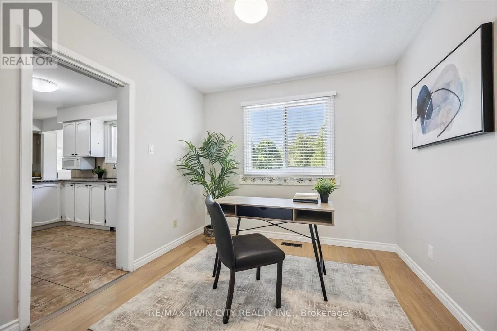 136 ST JEROME CRESCENT