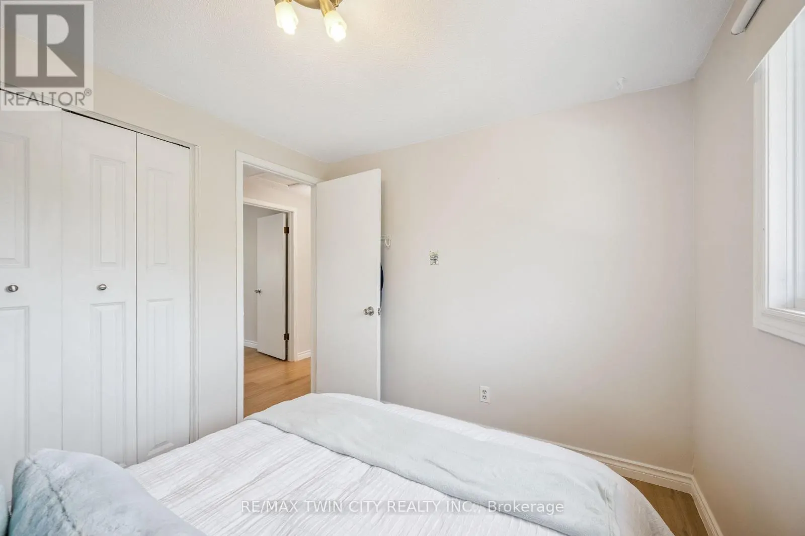 136 ST JEROME CRESCENT