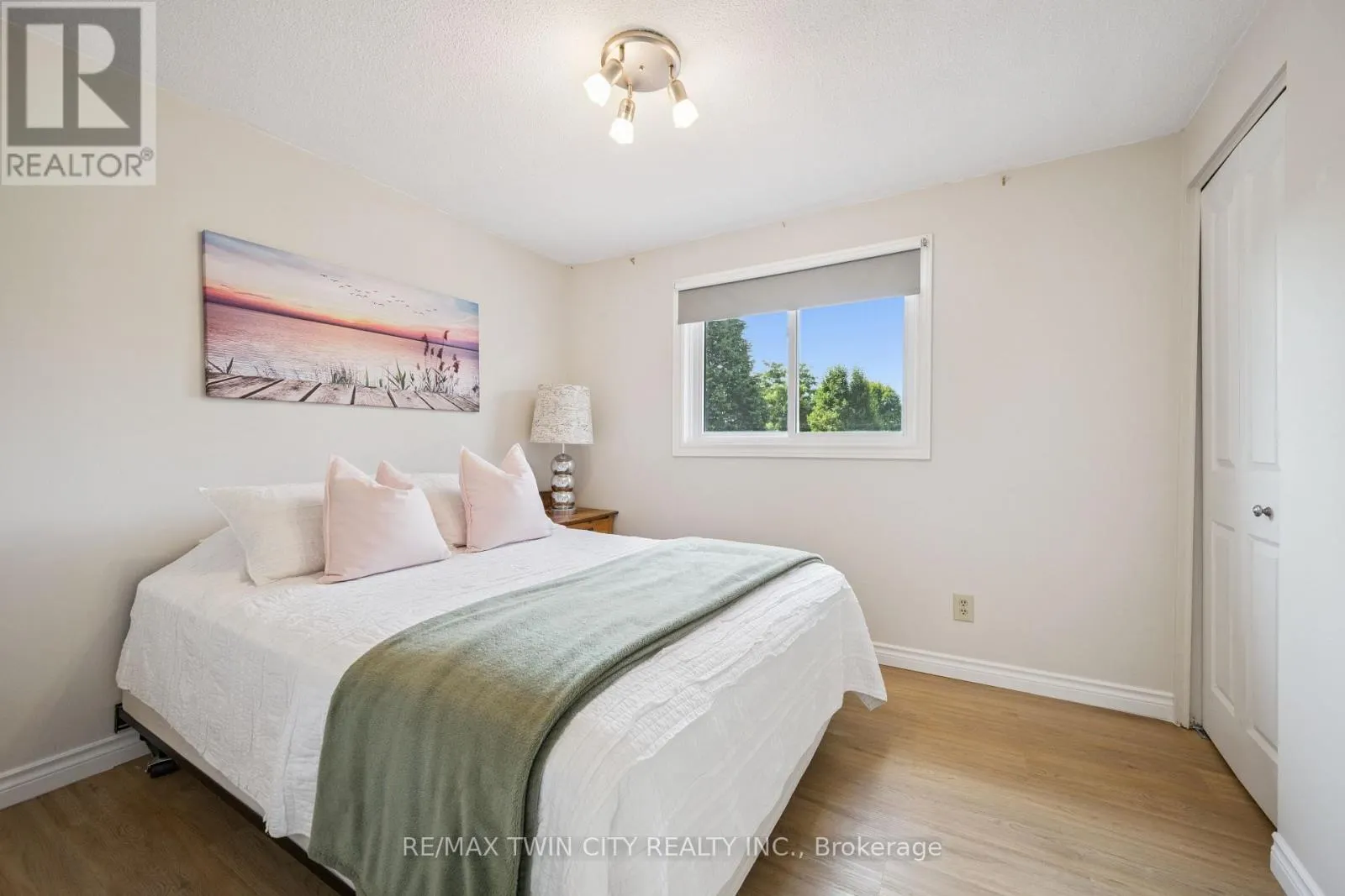 136 ST JEROME CRESCENT