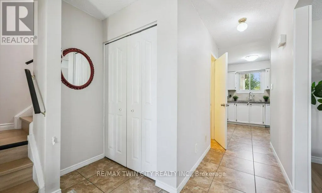 136 ST JEROME CRESCENT