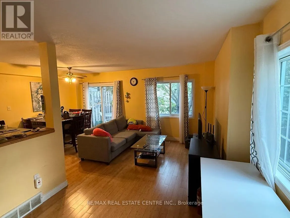 1 - 185 HIGHLAND CRESCENT