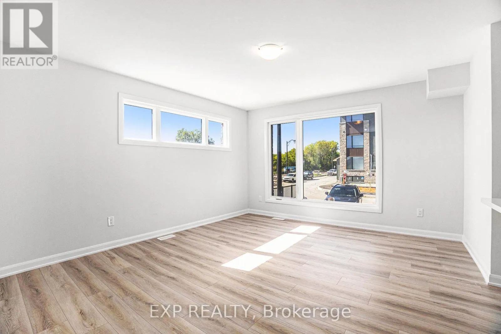 1523 CREEKWAY PRIVATE