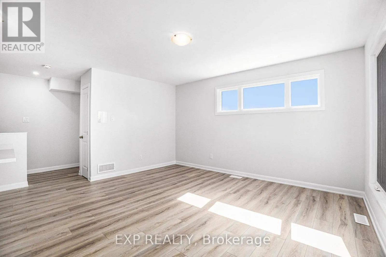 1523 CREEKWAY PRIVATE