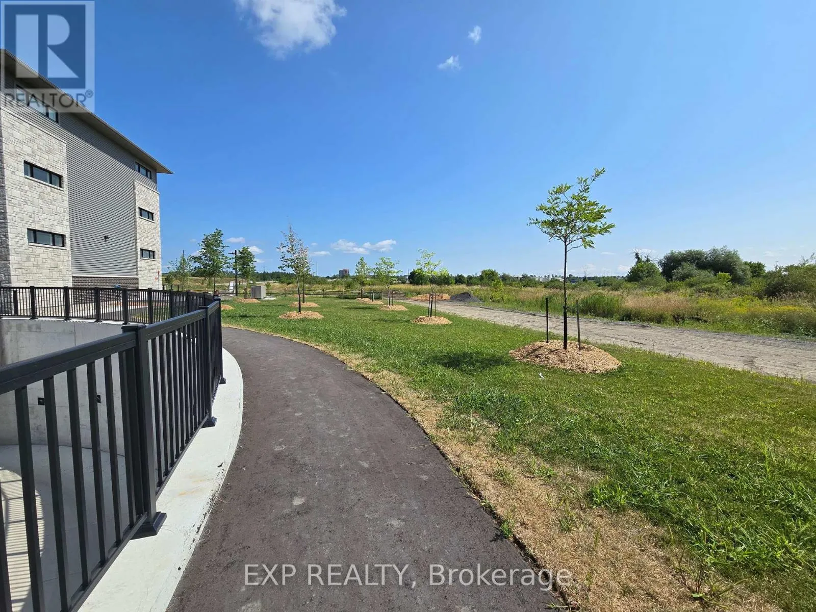 1523 CREEKWAY PRIVATE
