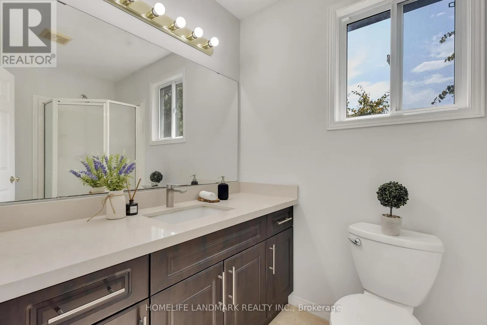 205 HOLBEACH CRESCENT