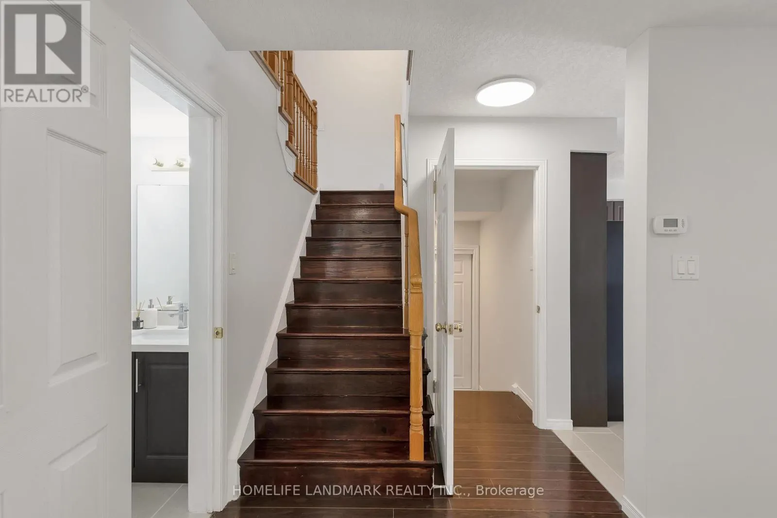 205 HOLBEACH CRESCENT