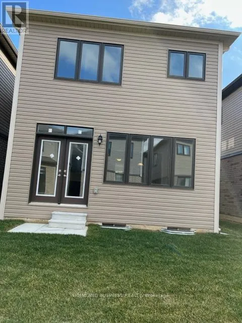16 AMOS AVENUE