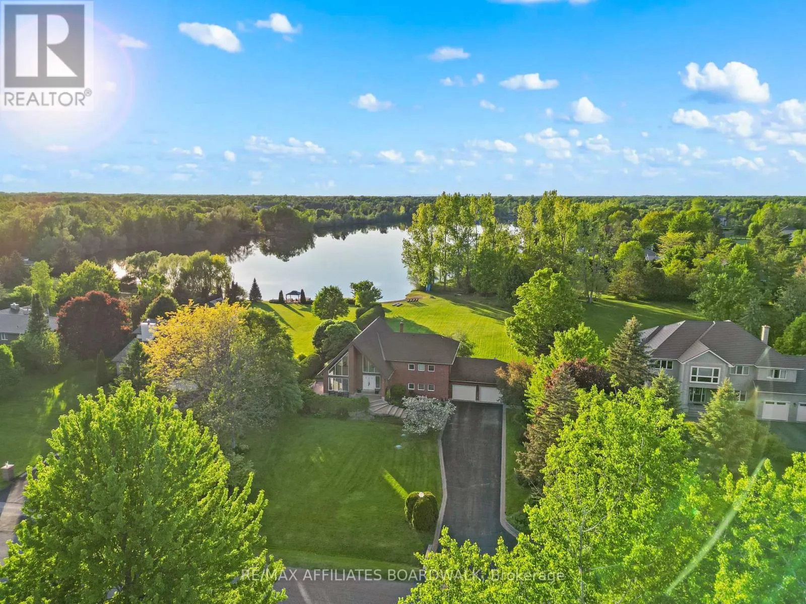 1700 LAKESHORE DRIVE
