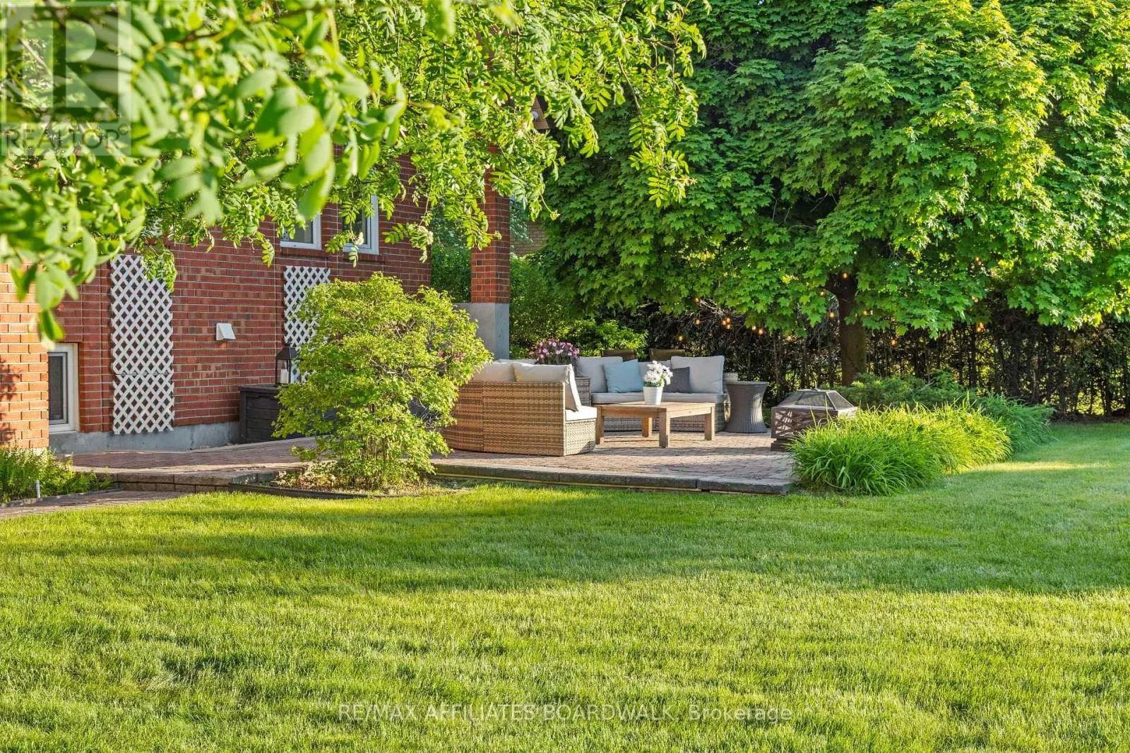 1700 LAKESHORE DRIVE