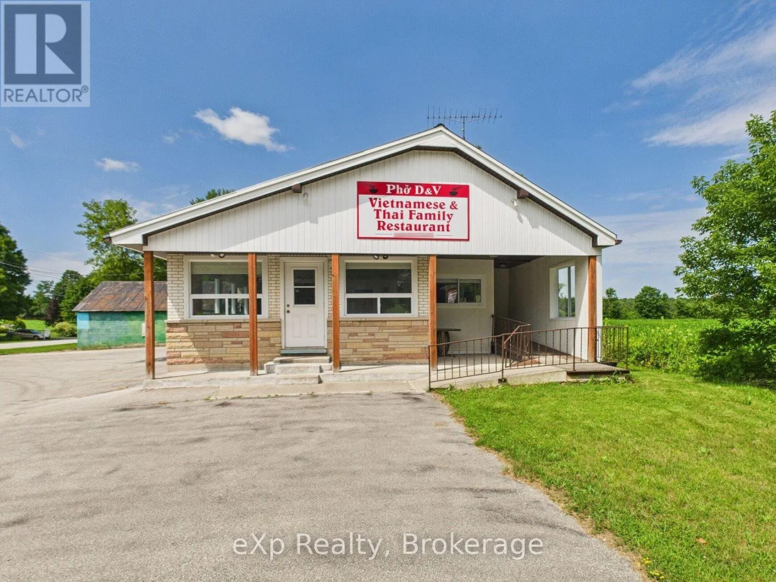 315194 HIGHWAY 6