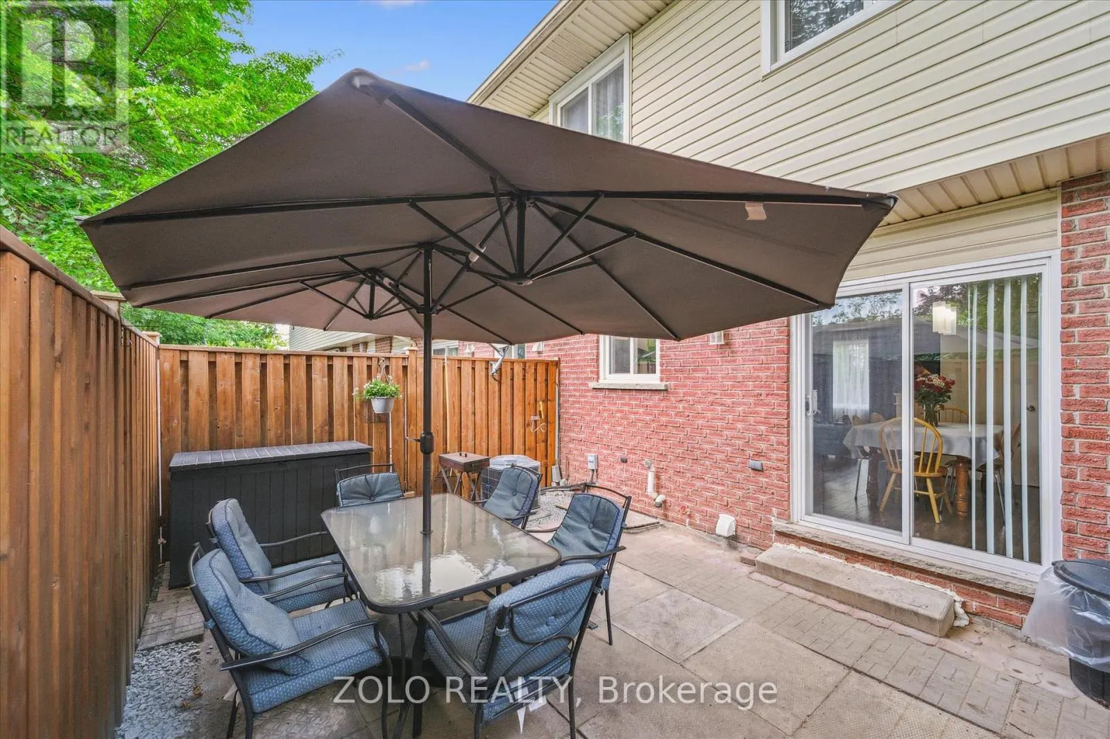 13 - 203 FAIRWAY RD N ROAD