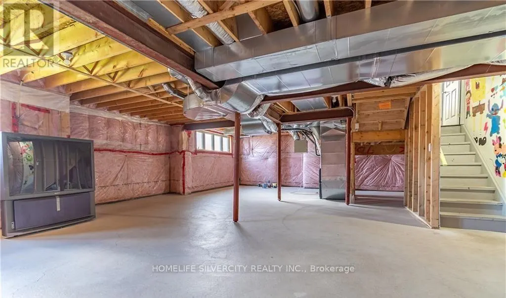 1029 UPPER THAMES DRIVE