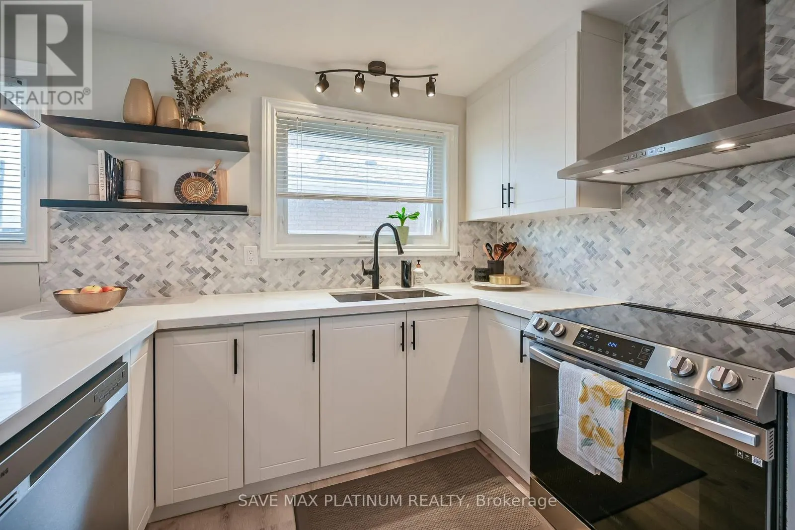 18 GARDENIA COURT