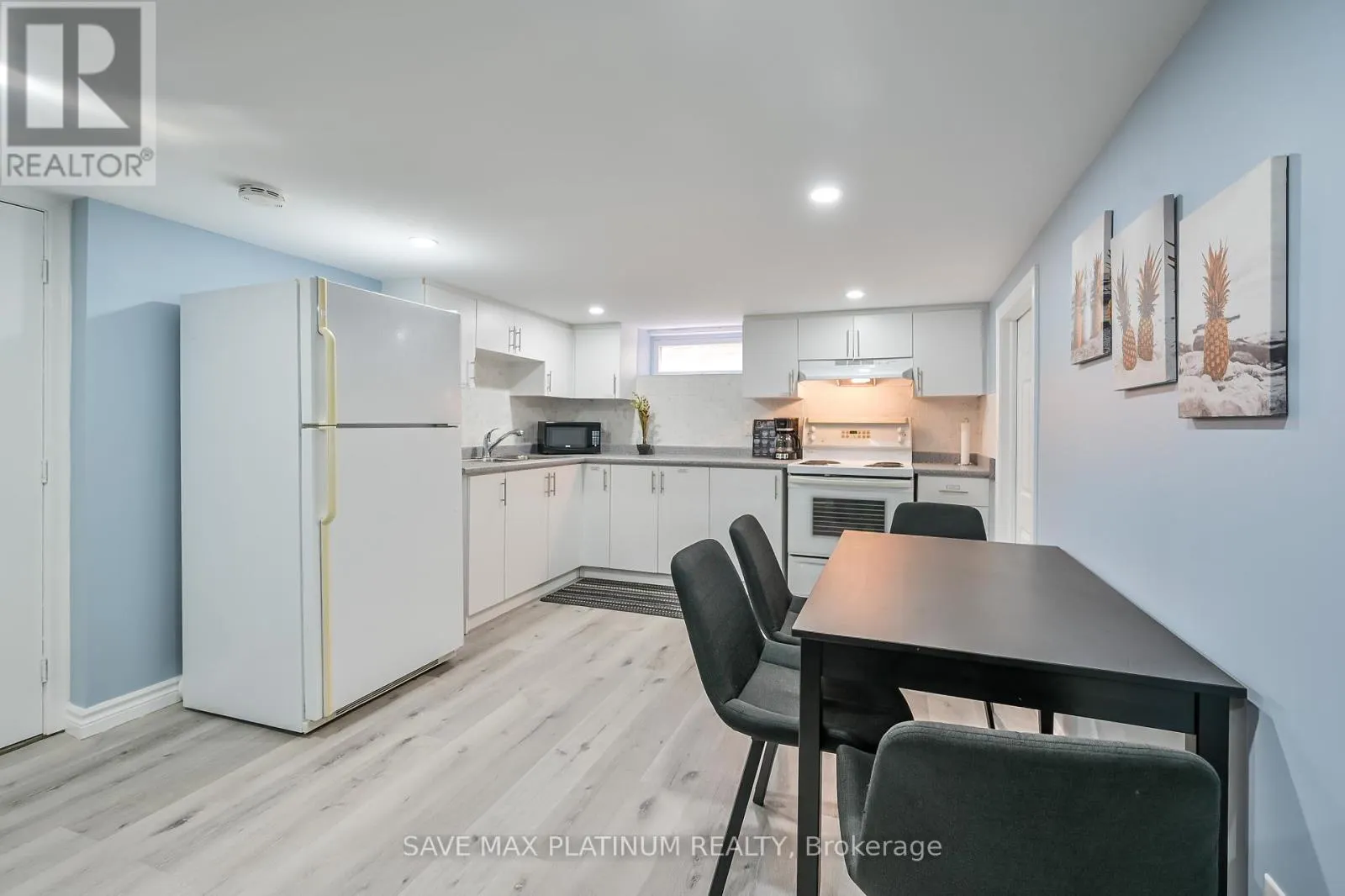 18 GARDENIA COURT