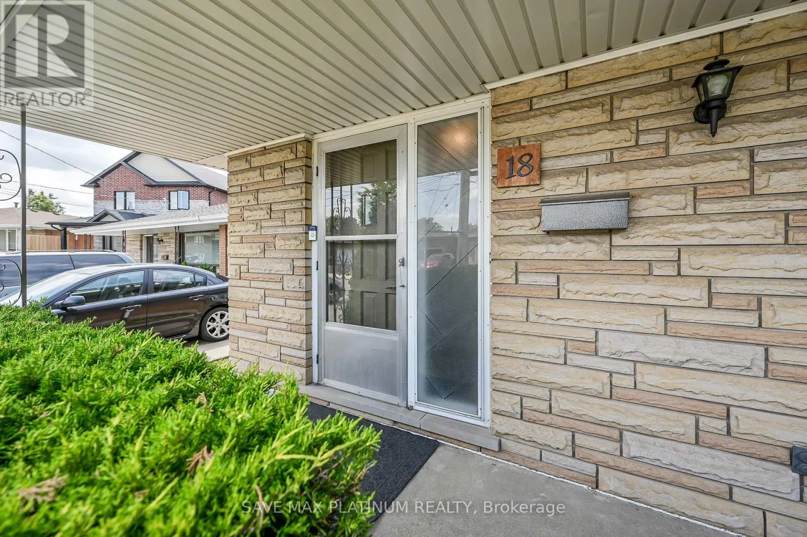 18 GARDENIA COURT