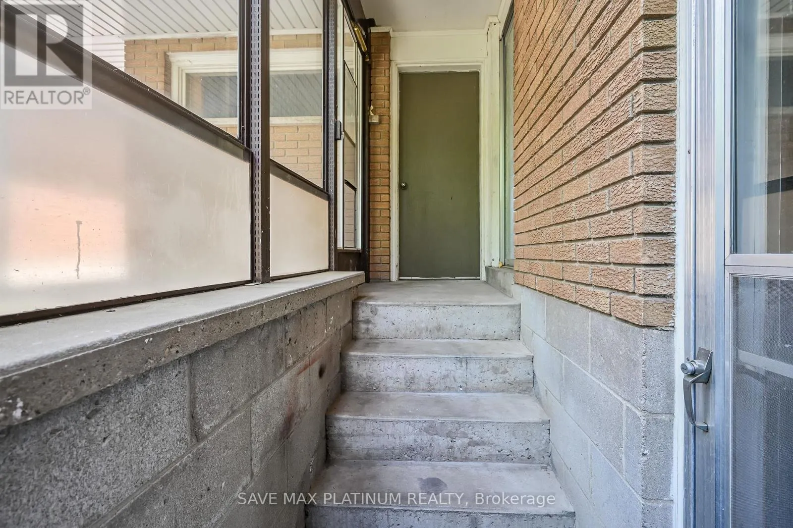 18 GARDENIA COURT