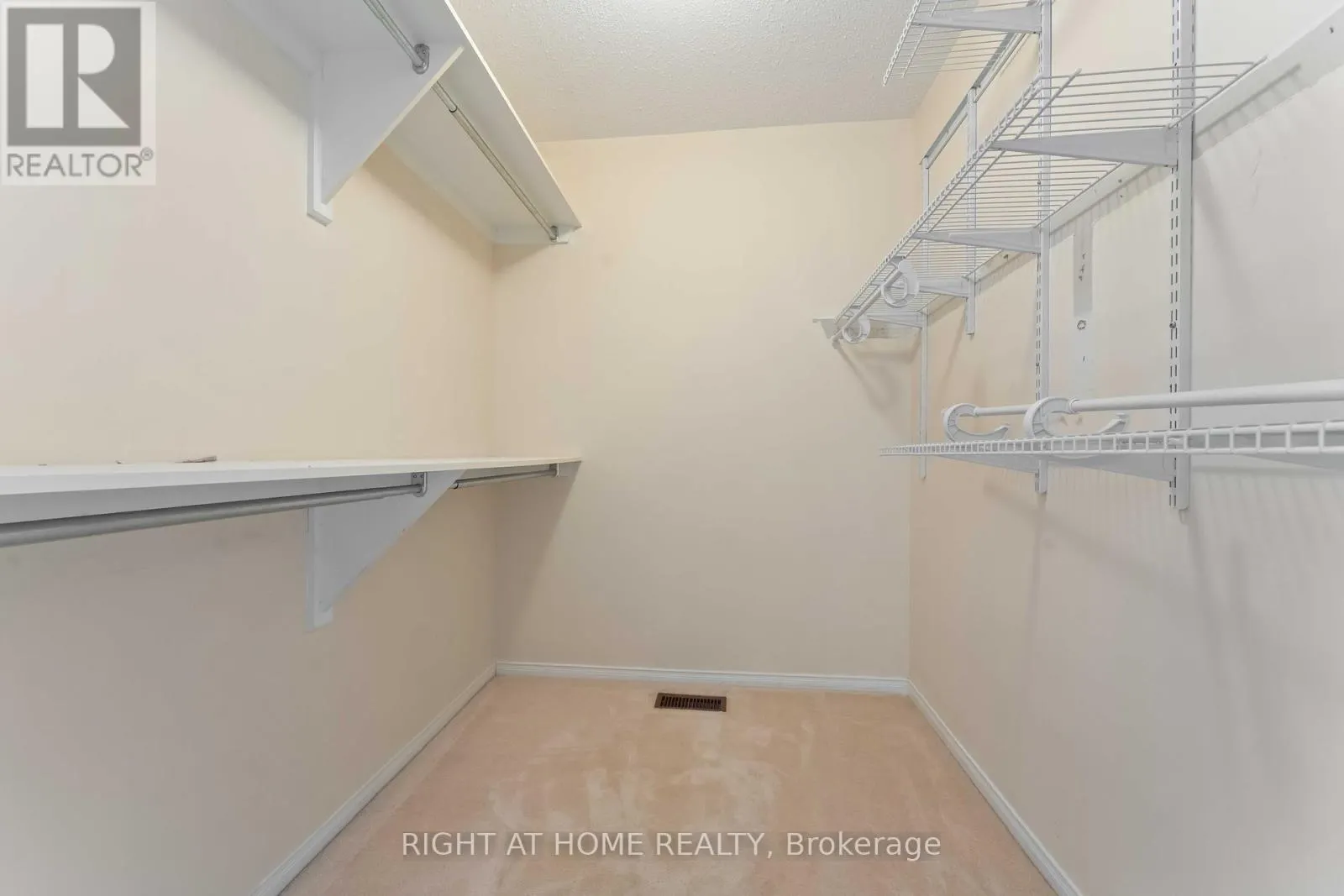 373 STONEWAY DRIVE