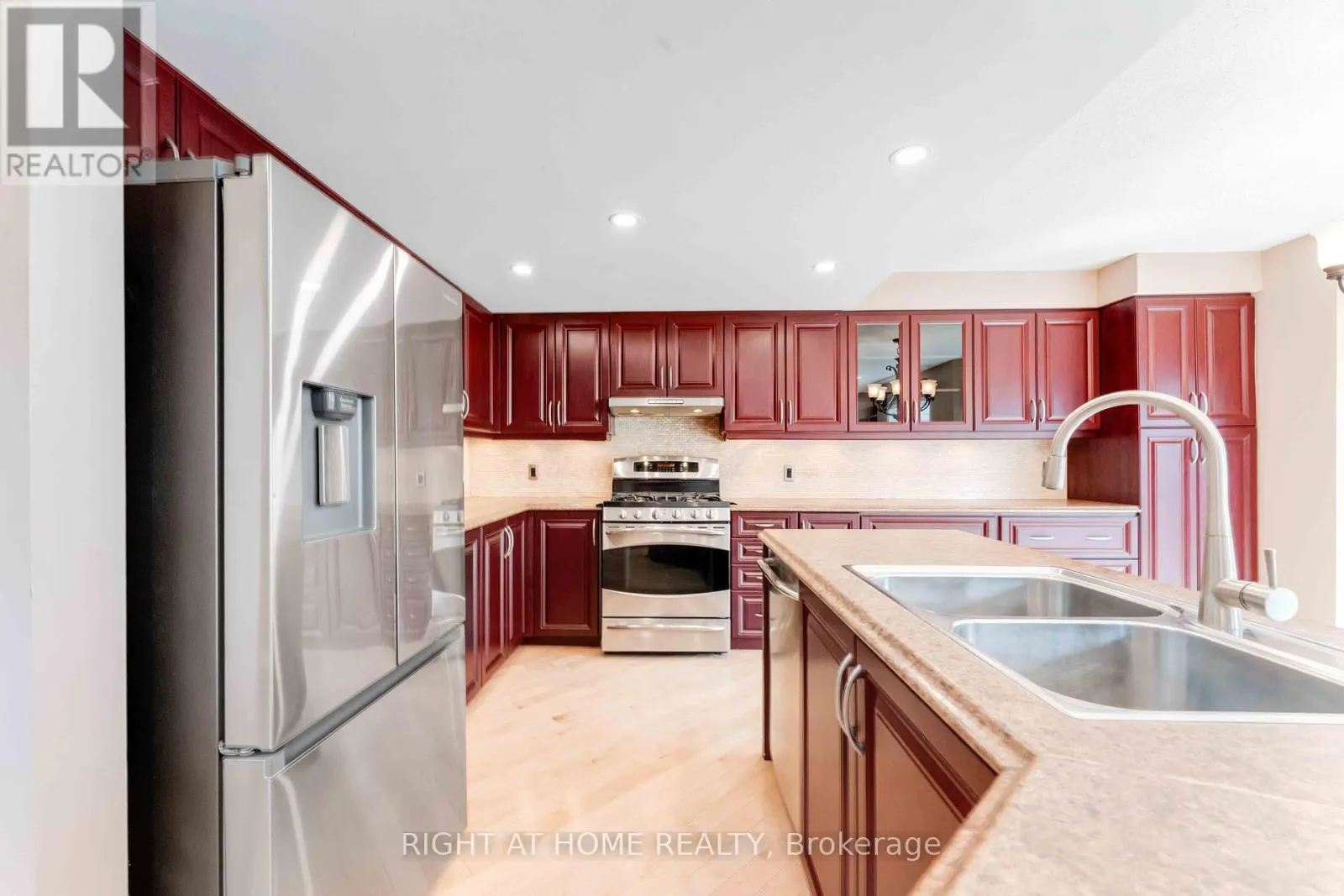 373 STONEWAY DRIVE