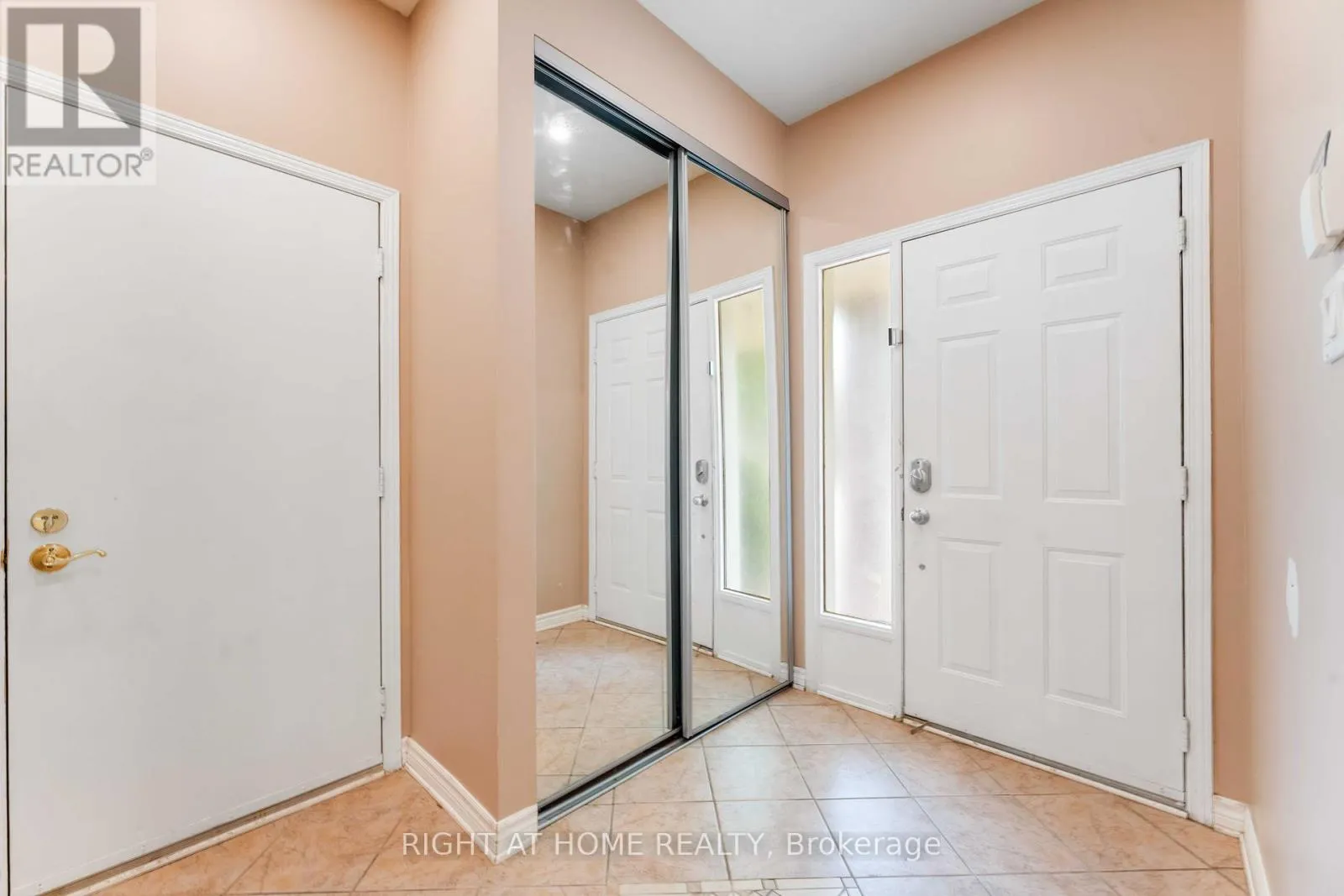 373 STONEWAY DRIVE