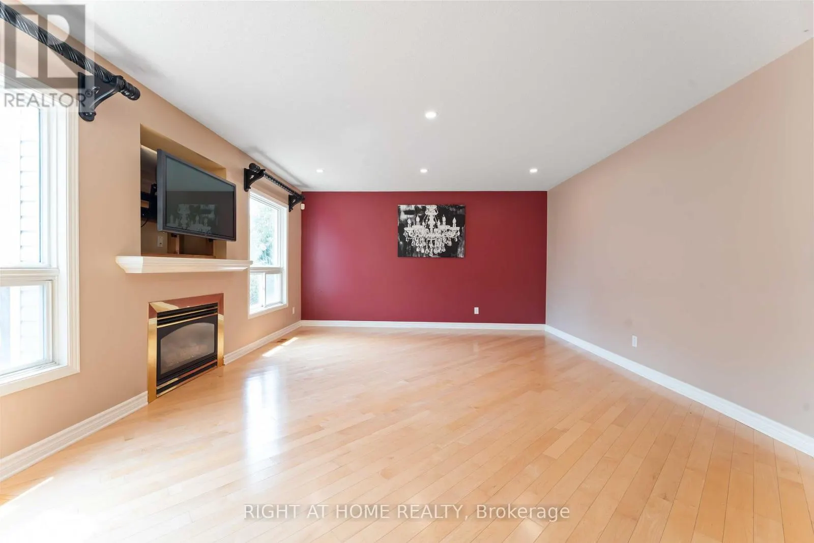 373 STONEWAY DRIVE