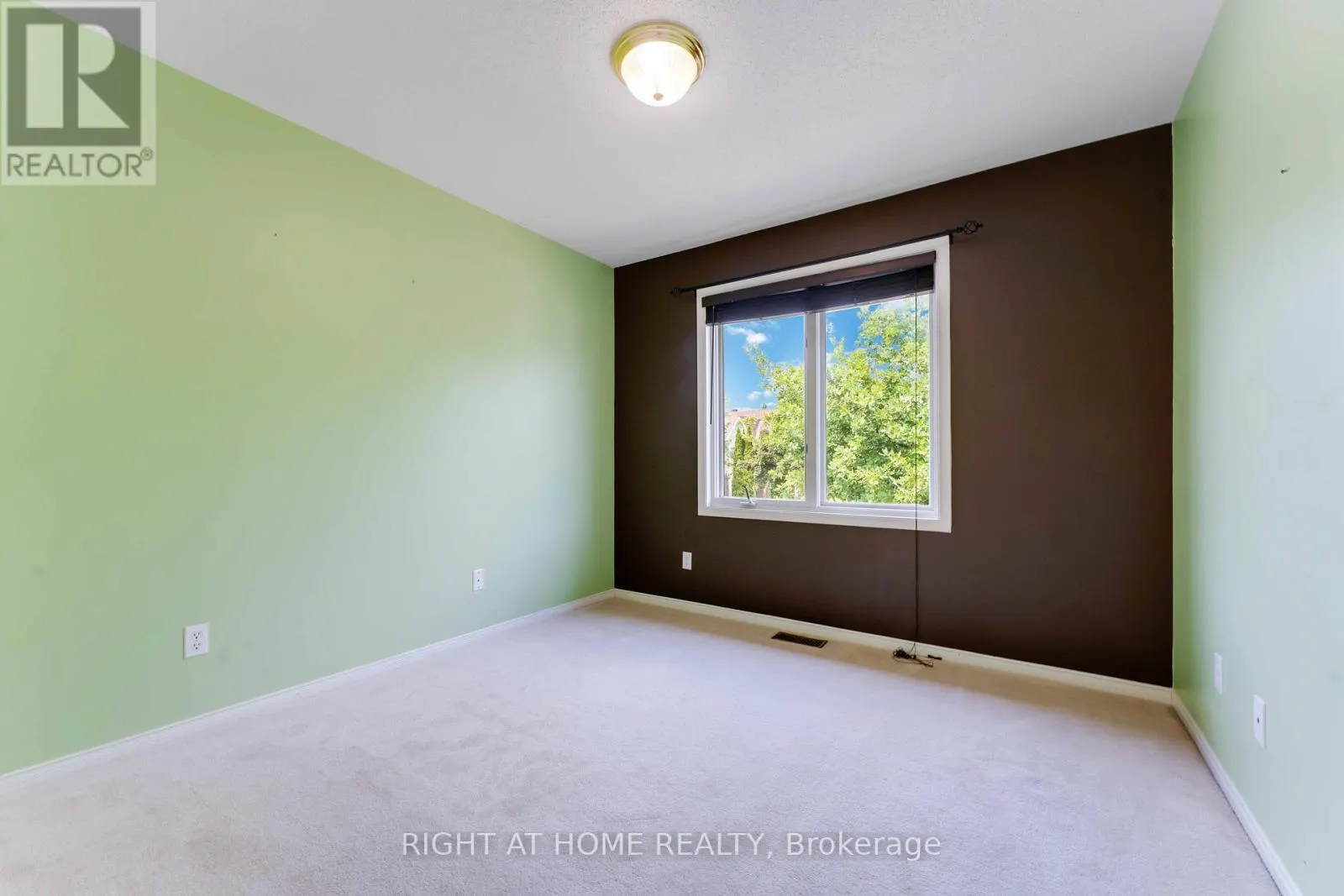 373 STONEWAY DRIVE